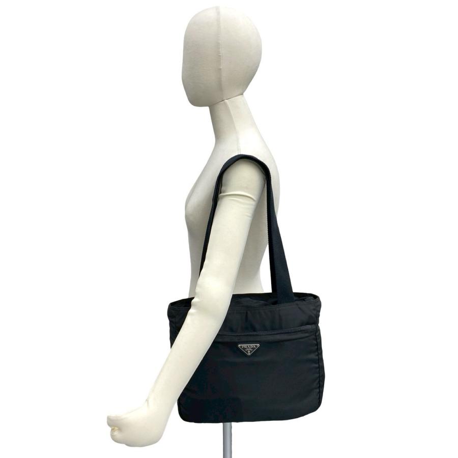 PRADA（プラダ） 極 美品 希少品 三角ロゴ トライアングルロゴ 金具