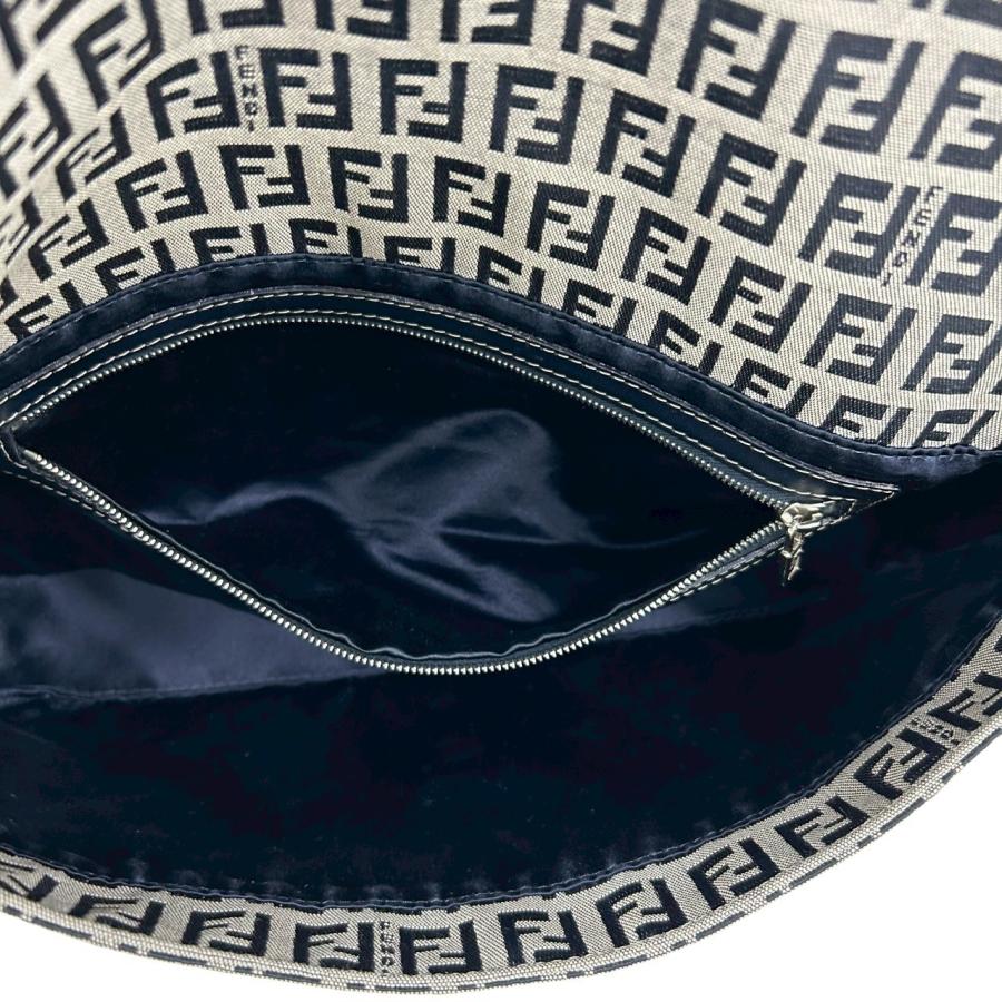 FENDI（フェンディ） 極 美品 ズッキーノ 柄 FF ロゴ 金具 レザー 本革