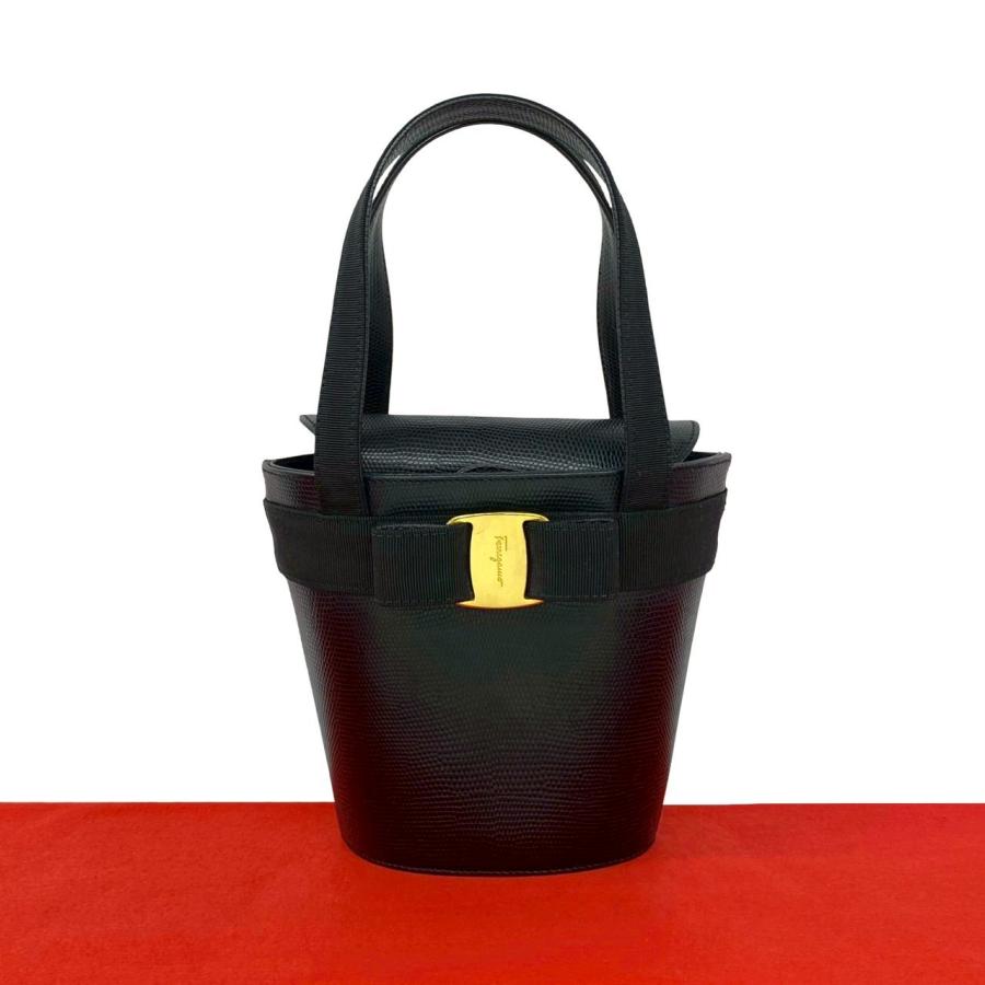 ほぼ未使用 Salvatore Ferragamo サルヴァトーレフェラガモ