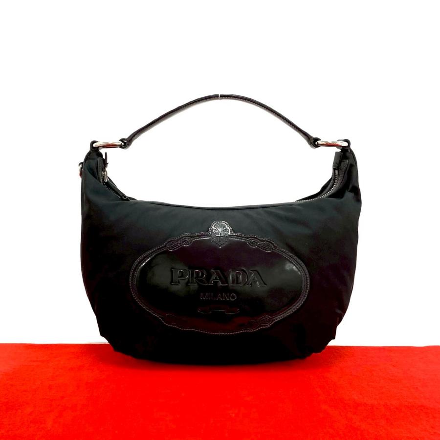 PRADA（プラダ） 極 美品 希少品 ロゴ 刻印 ナイロン パテントレザー