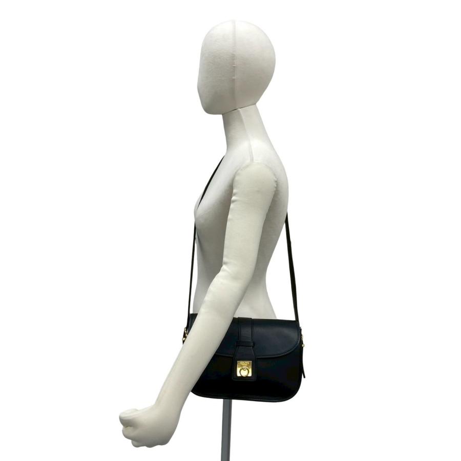 CELINE（セリーヌ） 極 美品 ヴィンテージ ロゴ リング 金具 レザー 本