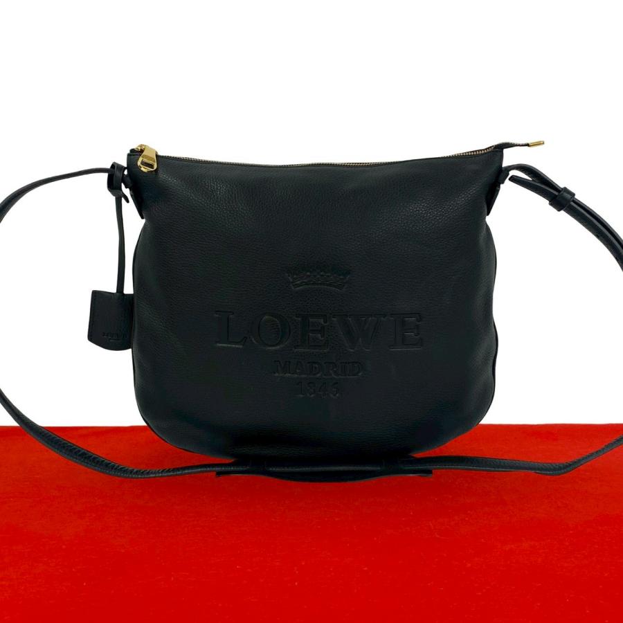 美品✨ ロエベ ワンショルダーバッグ 肩掛け ロゴ 型押し レザー ブラック LOEWE（ロエベ） ほぼ未使用 ロゴ 型押し レザー 本革 ショルダー