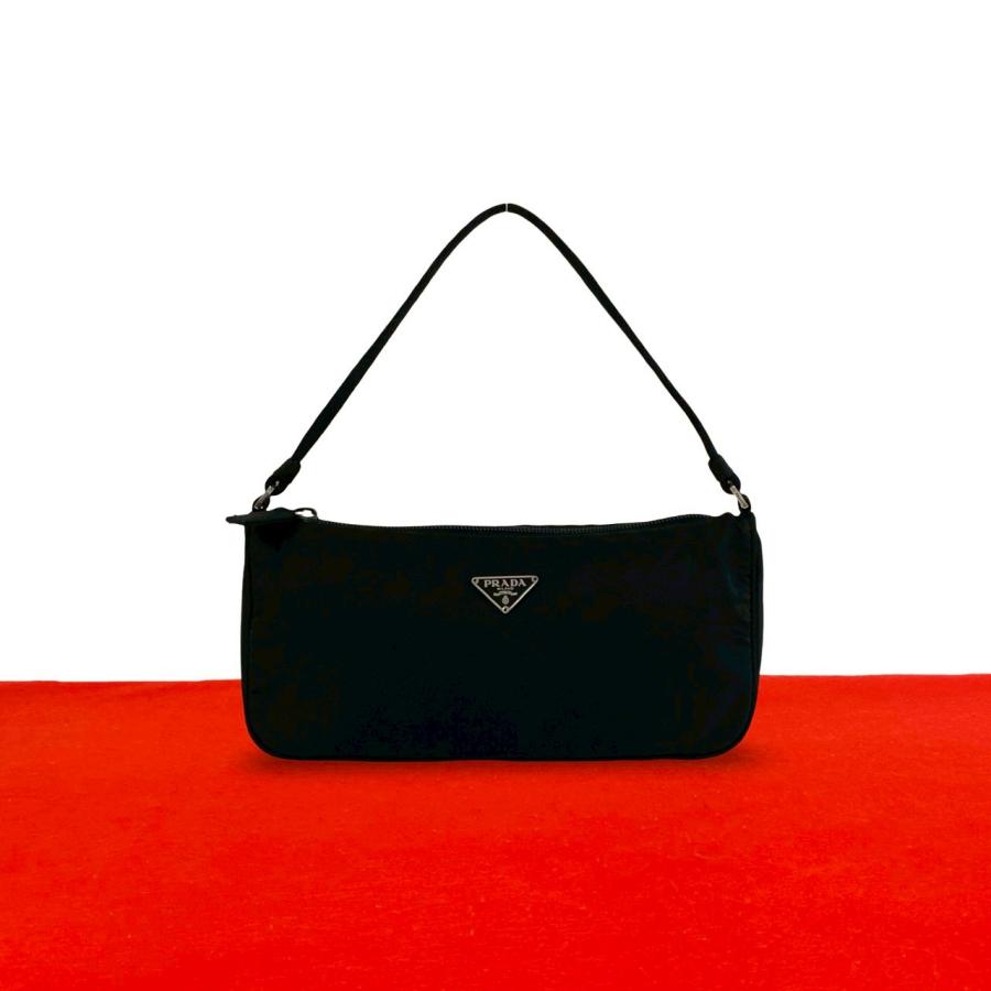 極美品 PRADA ボディバッグ サフィアーノレザー 三角プレート PRADA（プラダ） 極 美品 三角ロゴ プレート 金具 テスート ナイロン