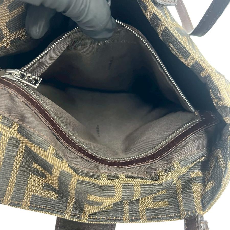 FENDI（フェンディ） 極 美品 ズッカ FF 柄 ロゴ 金具 キャンバス