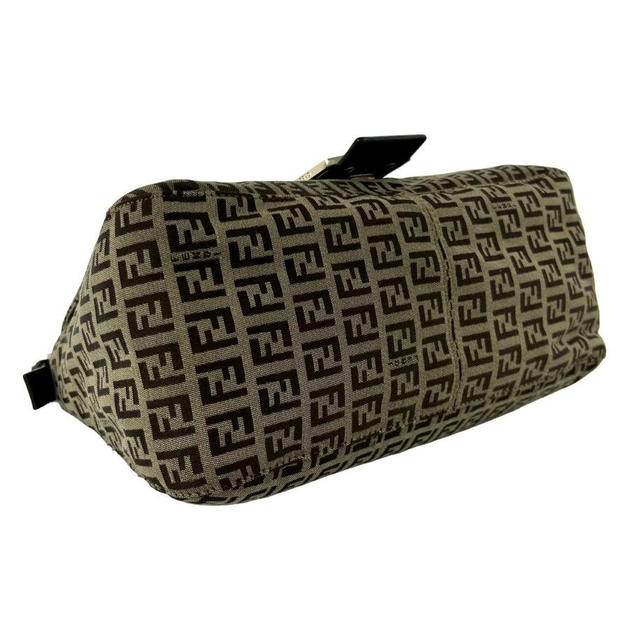 FENDI（フェンディ） 極 美品 ズッキーノ FF 柄 ロゴ 金具 キャンバス