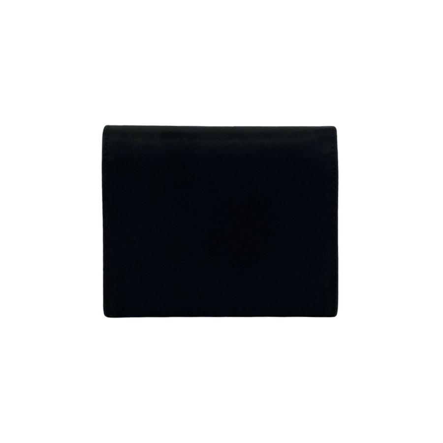 PRADA（プラダ） 極 美品 三角ロゴ プレート 金具 ナイロン