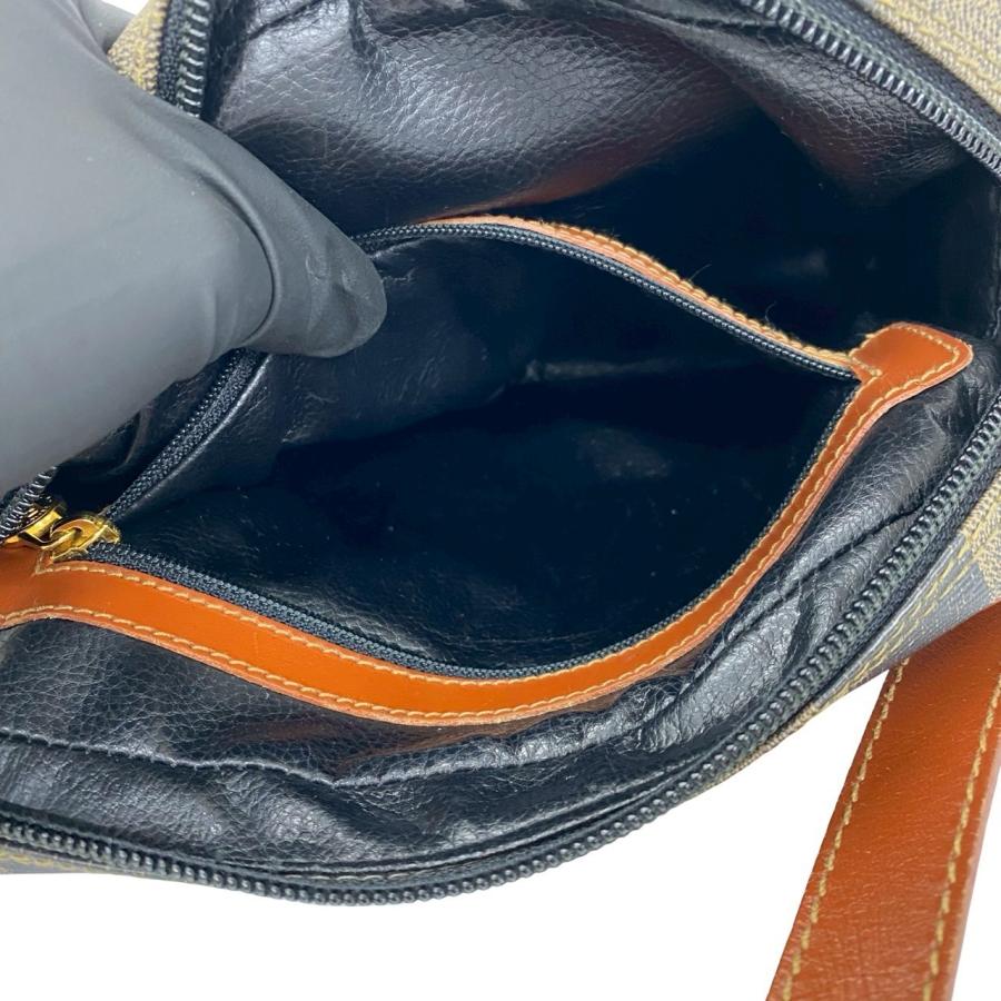 FENDI（フェンディ） 極 美品 ぺカン 柄 FF ロゴ レザー 本革 