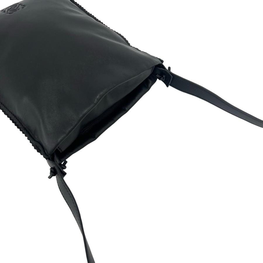 LOEWE（ロエベ） 極 美品 希少品 アナグラム ロゴ 刻印 ナッパ レザー