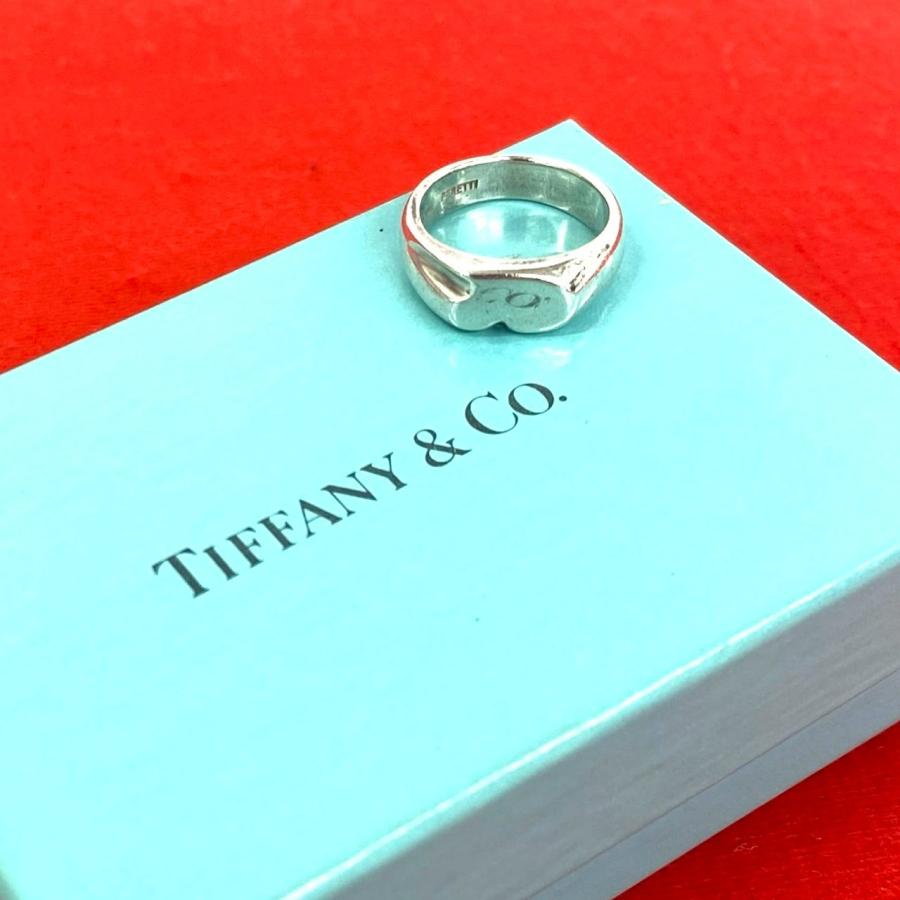 【美品・箱付き】TIFFANY & Co. (ティファニー) シルバー925 TIFFANY&Co.（ティファニー） 極 美品 箱 袋付き シグネット ハート