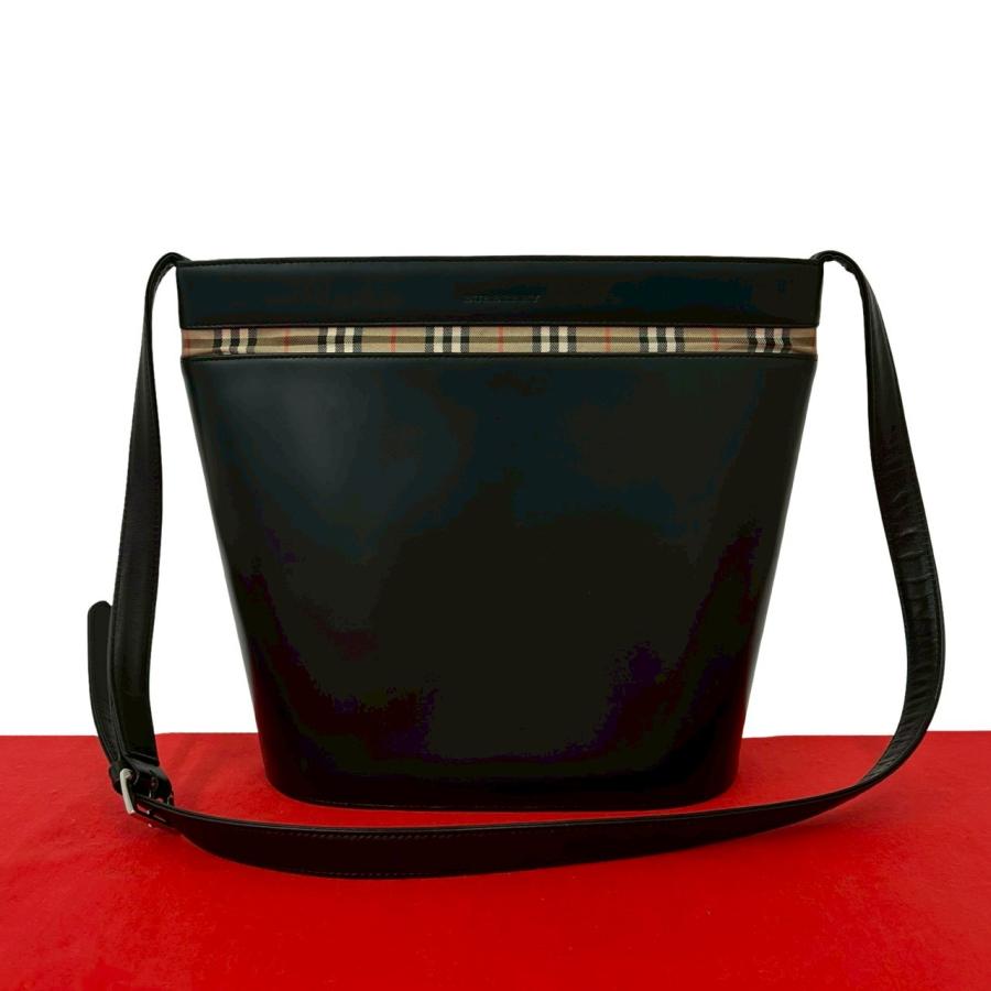 美品 バーバリー ノバチェック ボディバッグ クロスボディ ウエストバッグ BURBERRY（バーバリー） 極 美品 ノバチェック 柄 キャンバス カーフ