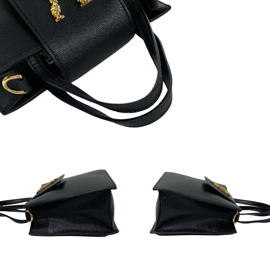 極 美品 VERSACE ヴェルサーチ ヴィルトゥス レターV ロゴ 金具 レザー