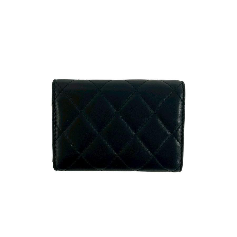 CHANEL（シャネル） 極 美品 箱 袋付き シール有 28番台 マトラッセ 