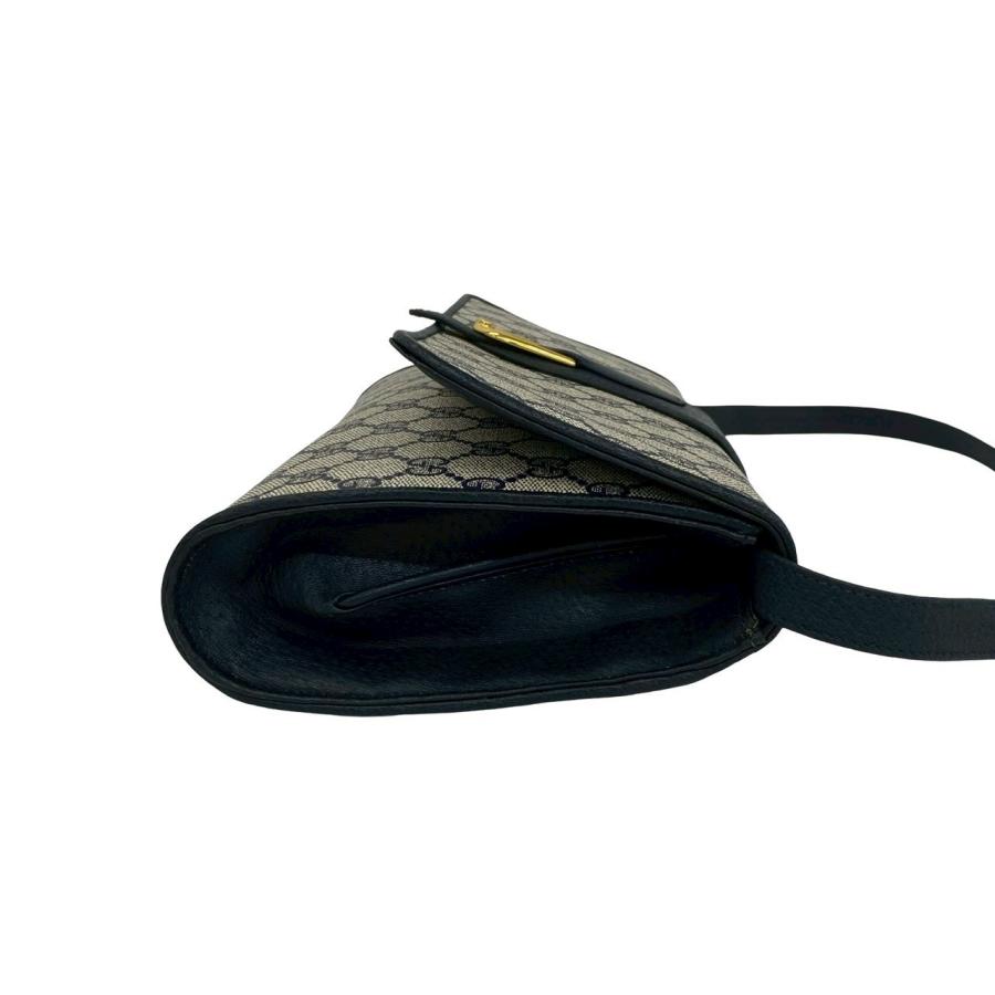 GUCCI（グッチ） 極 美品 オールドグッチ GG ロゴ 柄 金具 レザー 本革
