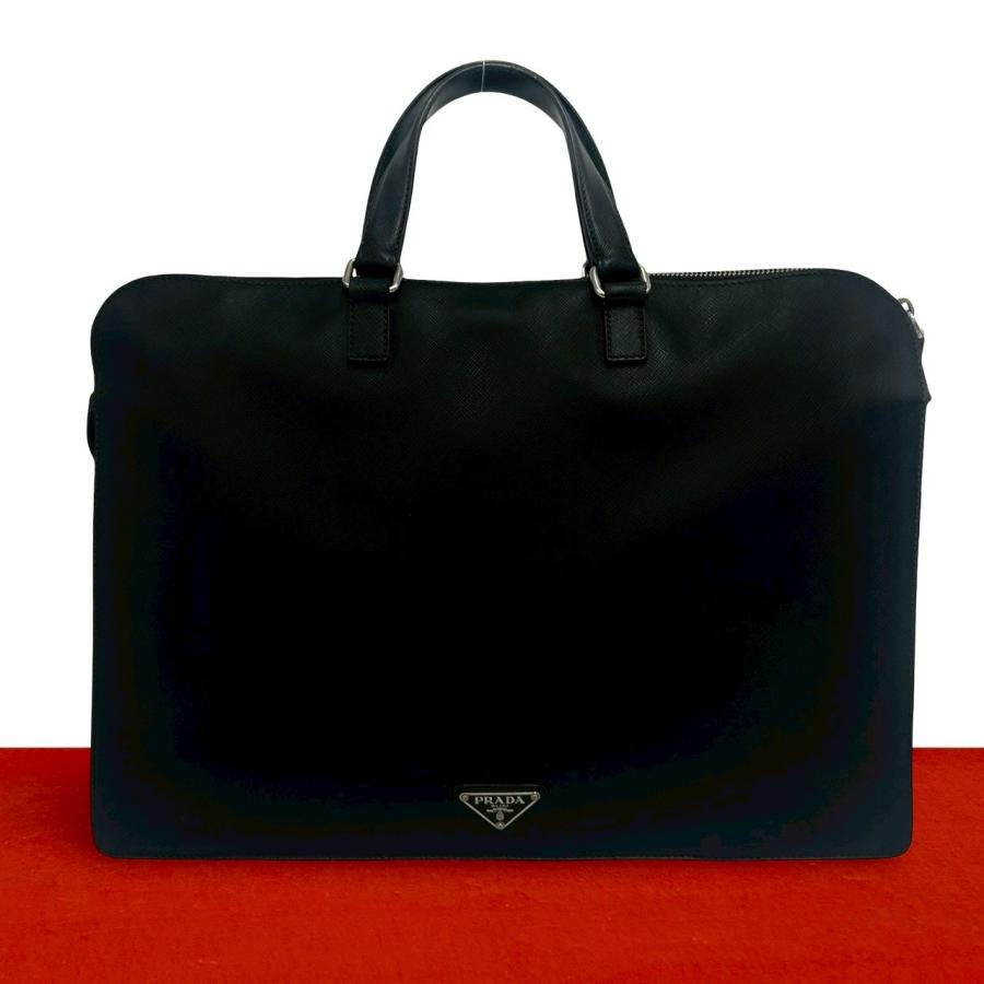 美品　PRADA 現行　ビジネスバッグ　サフィアーノレザー 三角ロゴ　黒 PRADA（プラダ） 極 美品 三角ロゴ 金具 サフィアーノ レザー 本革