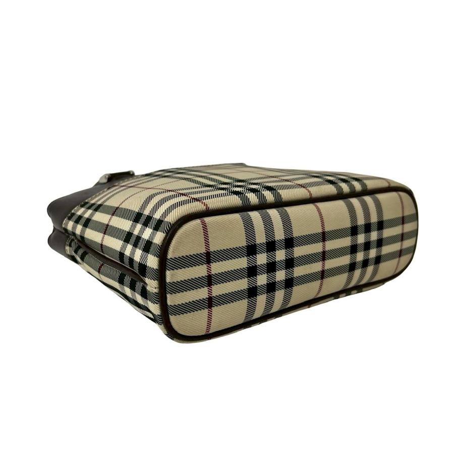 【極美品】Burberry　バーバリー　レザー　ハンドバッグ　ノバチェック BURBERRY（バーバリー） 極 美品 ノバチェック 柄 ロゴ 金具 レザー 本