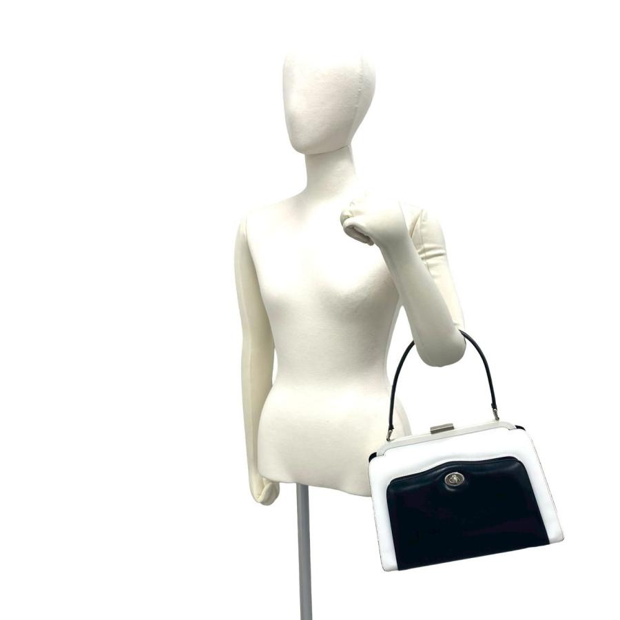 GUCCI（グッチ） 極 美品 オールドグッチ バイカラー ロゴ 金具 レザー