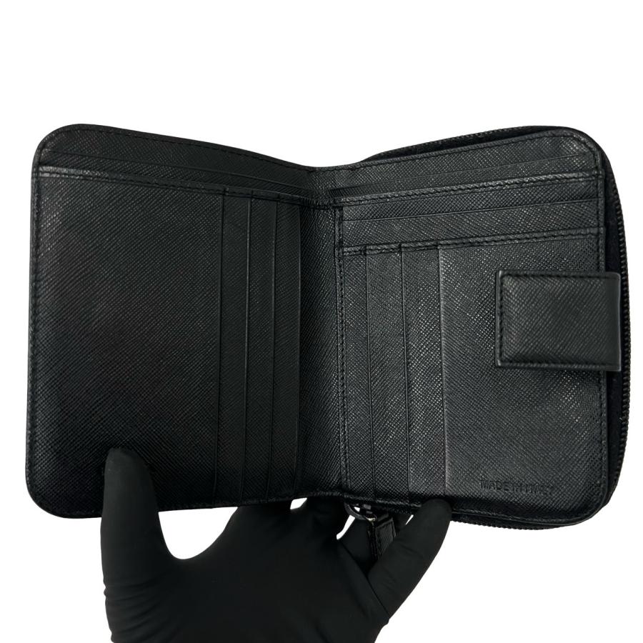 未使用品　箱付き　PRADA プラダ　二つ折り財布　ナイロン　三角プレート　黒 PRADA（プラダ） 極 美品 箱付き 三角ロゴ プレート 金具 サフィアーノ