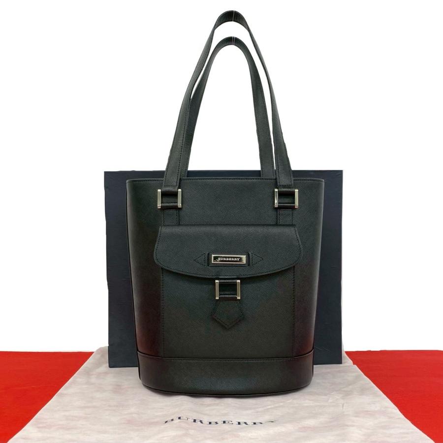 【未使用に近い】バーバリー ケース ブラック ノバチェック 箱付き BURBERRY（バーバリー） 未使用保管品 箱 袋付き ノバチェック 柄 ロゴ