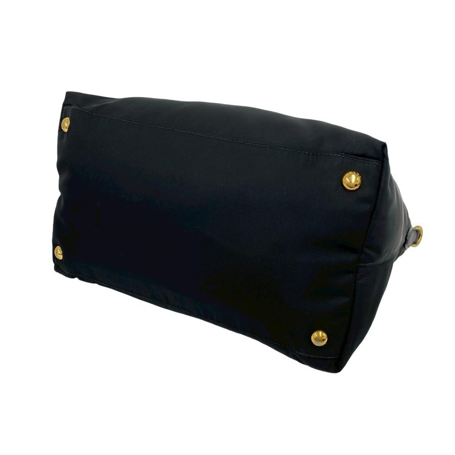 PRADA（プラダ） 極 美品 保存袋付き 三角ロゴ 金具 テスート ナイロン
