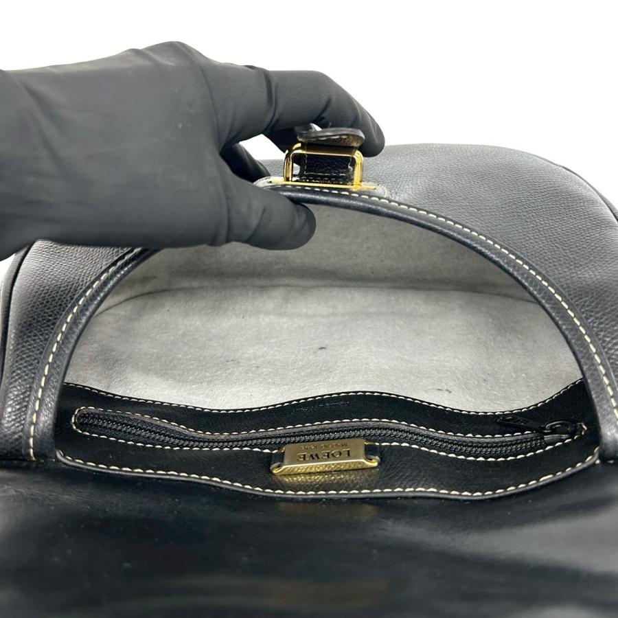 LOEWE（ロエベ） 極 美品 ヴィンテージ アナグラム ロゴ レザー 本革
