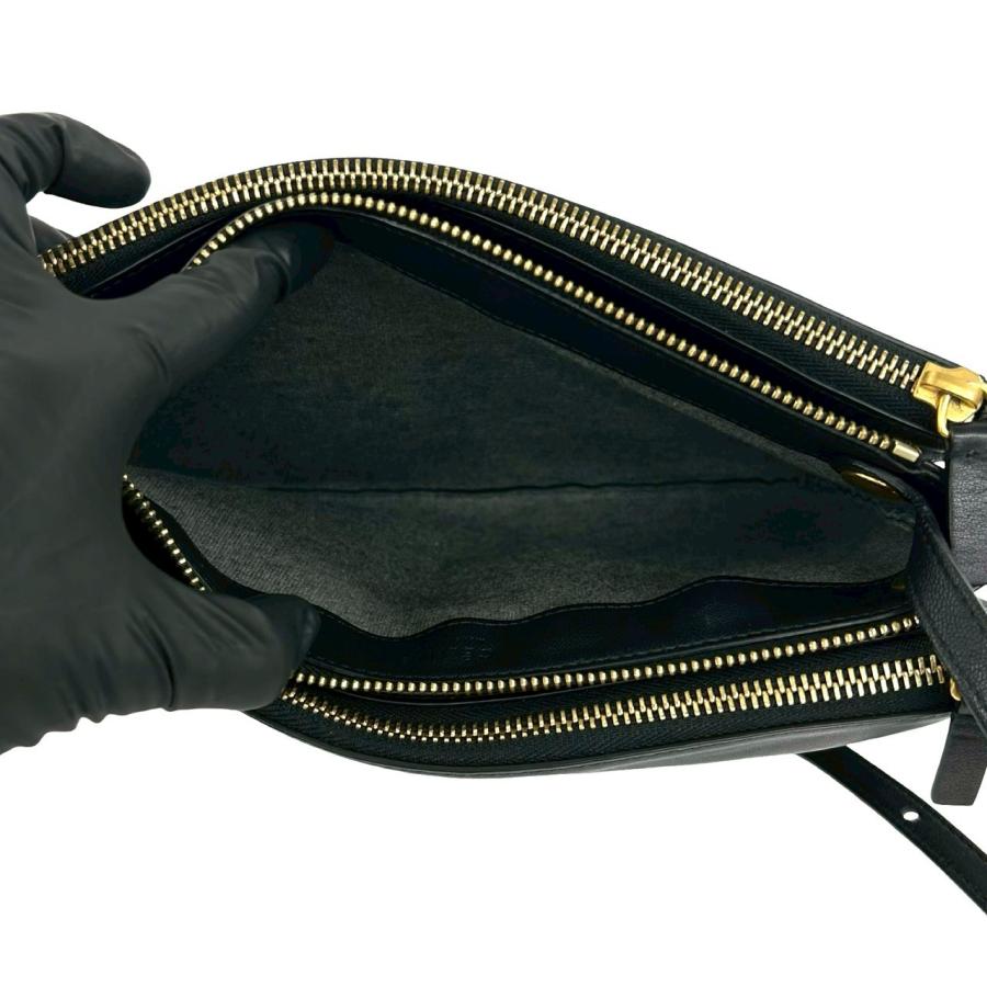 CELINE（セリーヌ） 極 美品 トリオ レザー 本革 ショルダーバッグ 