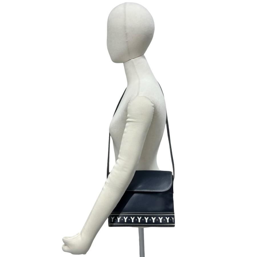 極 美品 希少品 YVES SAINT LAURENT イヴ・サンローラン カットアウト ロゴ チャーム レザー 本革 ショルダーバッグ ネイビー 紺 80563_2