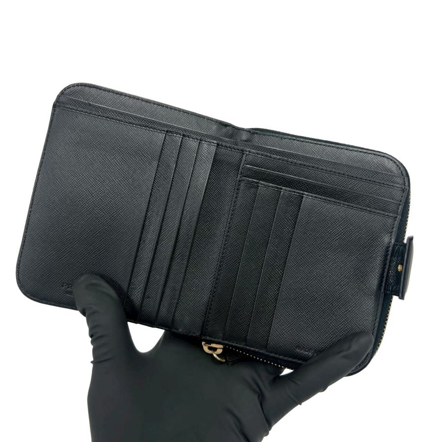 PRADA（プラダ） 極 美品 三角ロゴ 金具 テスート ナイロン