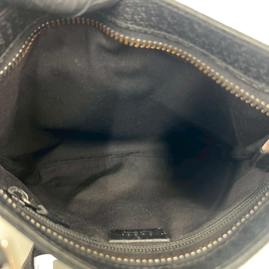 GUCCI（グッチ） 極 美品 GG ロゴ 柄 キャンバス レザー 本革