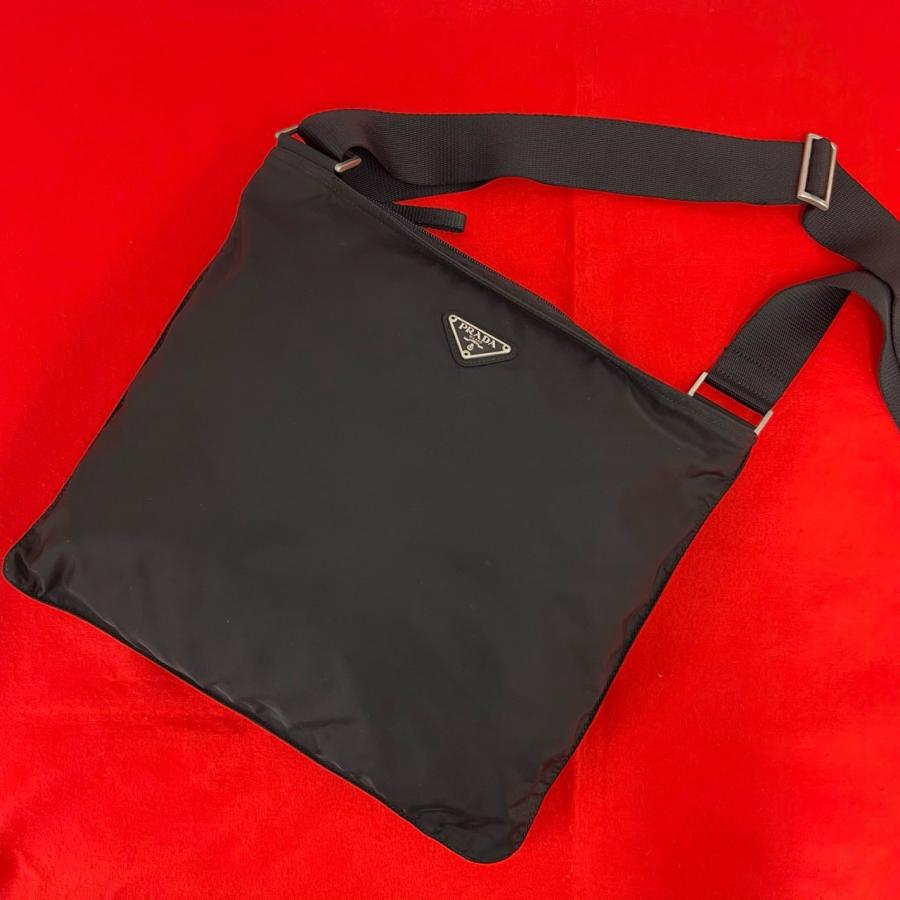 PRADA（プラダ） 極 美品 三角ロゴ トライアングル プレート 金具