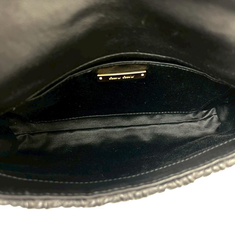 miu miu（ミュウミュウ） 極 美品 マテラッセ ロゴ 金具 レザー 本革