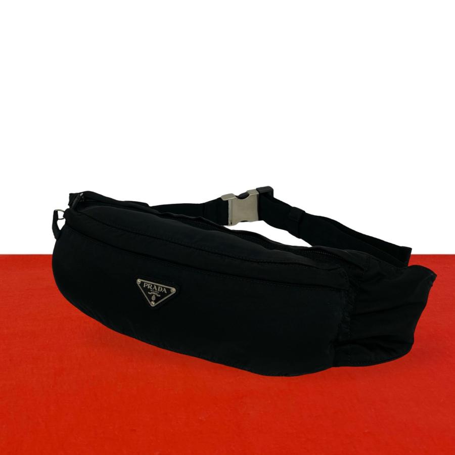 【大人気】PRADA プラダ ウエストポーチ バッグ 三角ロゴ ブラック PRADA（プラダ） 極 美品 希少品 三角ロゴ トライアングル 金具