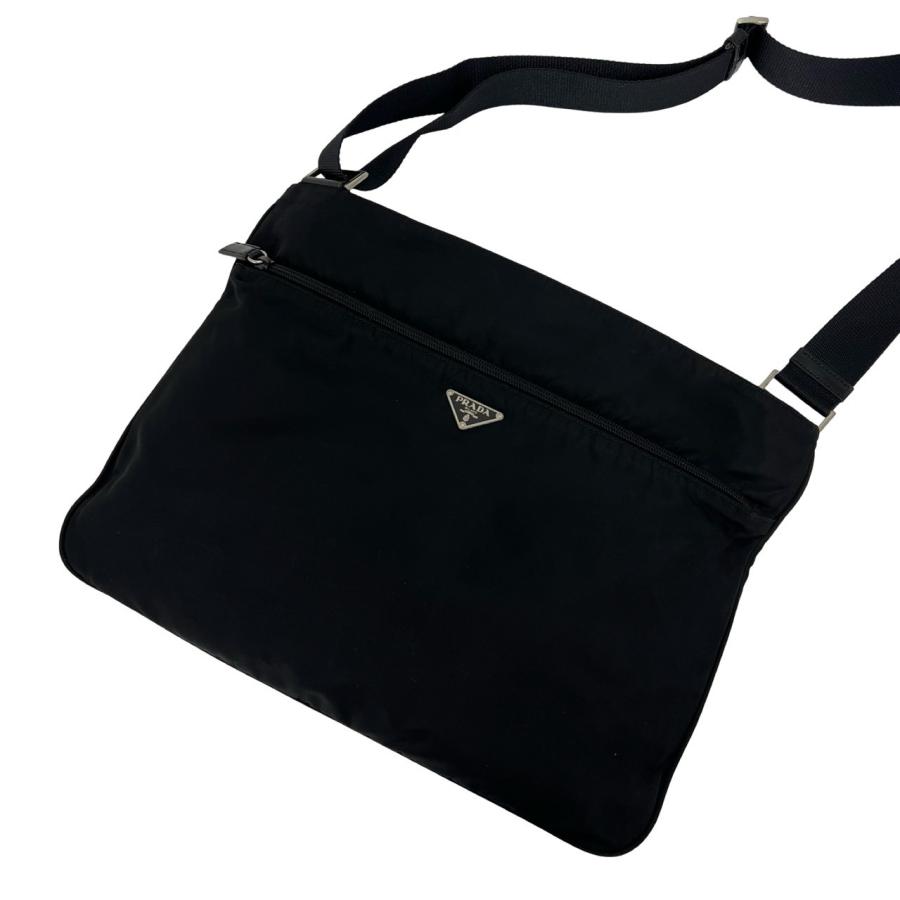 PRADA（プラダ） 極 美品 三角ロゴ トライアングル プレート 金具 