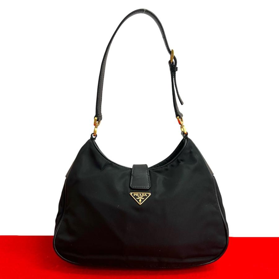 PRADA（プラダ） 極 美品 三角ロゴ 金具 レザー 本革 ナイロン