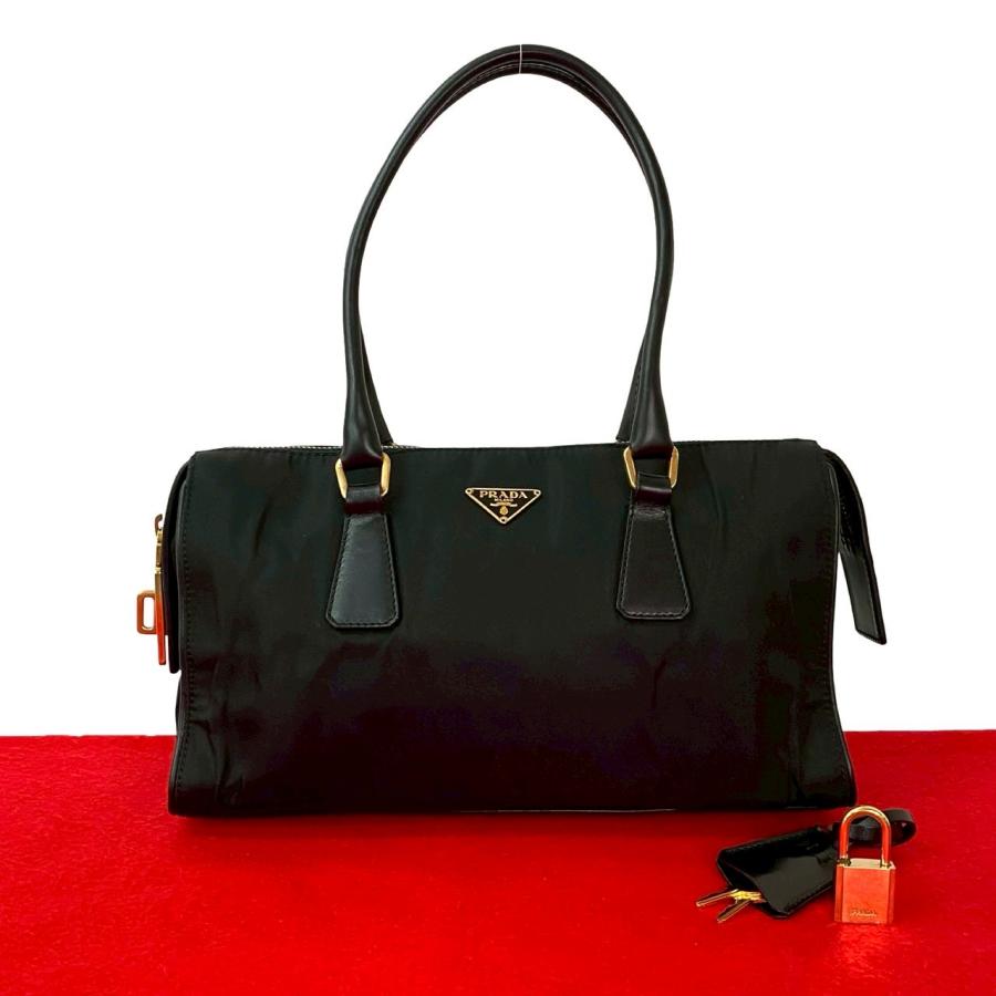 PRADA（プラダ） 極 美品 鍵付き 三角ロゴ プレート 金具 ナイロン