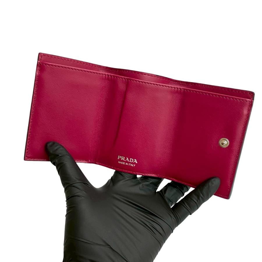 PRADA 極 美品 希少品 プラダ ロゴ 金具 サフィアーノ レザー 本革 三  