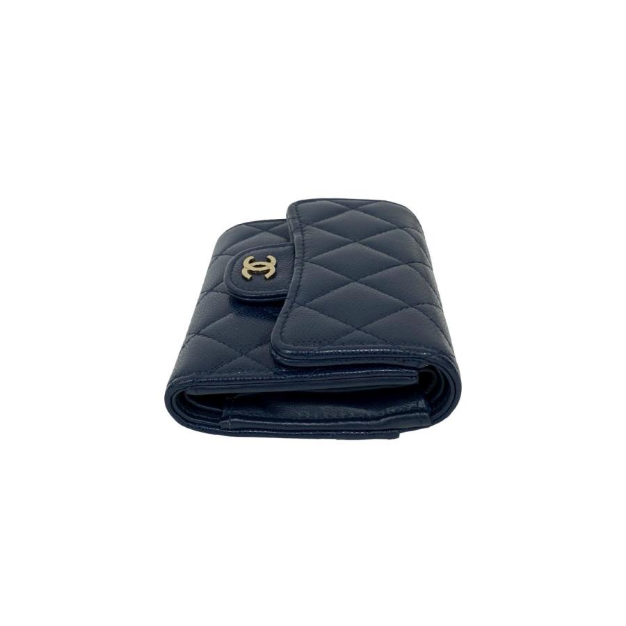 美品　マトラッセ キャビア クラシッウォレット ショッパー　箱　ラッピング　財布 CHANEL（シャネル） 極 美品 箱 袋付き シール有 ランダム番台
