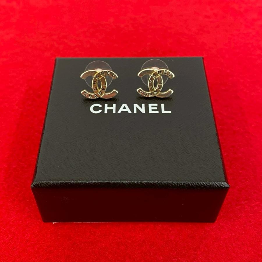 CHANEL（シャネル） 極 美品 保存箱付 コメあり 98P CHANEL