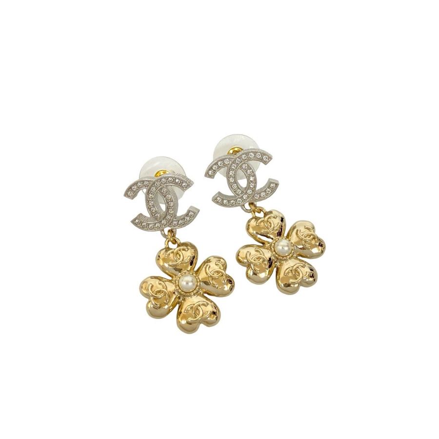 【ゆう】CHANEL シャネル　パール付きピアス　ゴールド　未使用 CHANEL（シャネル） （未使用 展示品）シャネル ココマーク ライン