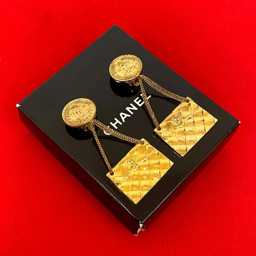 CHANEL イヤーカフ　片耳　ココマーク　刻印　箱付き CHANEL（シャネル） 極 美品 箱付き 26 CHANEL ヴィンテージ ココ
