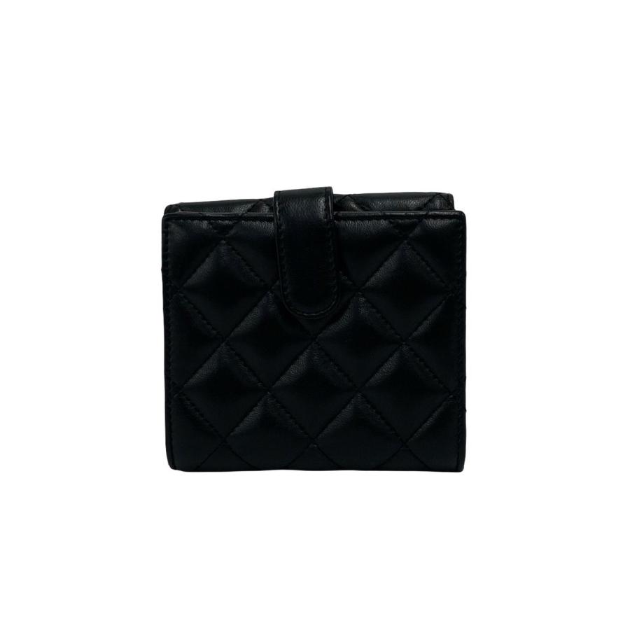 CHANEL（シャネル） ほぼ未使用 カード シール有 19番台 マトラッセ