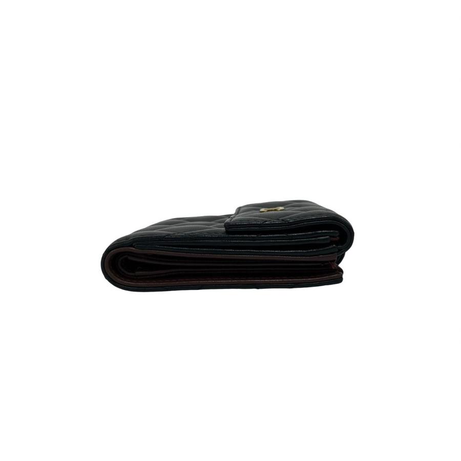 CHANEL マトラッセ 19 ココマーク 財布 CHANEL（シャネル） ほぼ未使用 カード シール有 19番台 マトラッセ