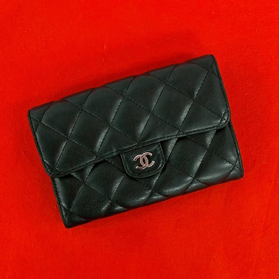 極 美品 シール有 13番台 CHANEL シャネル マトラッセ ココマーク ラムスキン レザー 本革 二つ折り財布 ウォレット ブラック 72367 CHANEL（シャネル） 極 美品 シール有 13番台 マトラッセ ココマーク