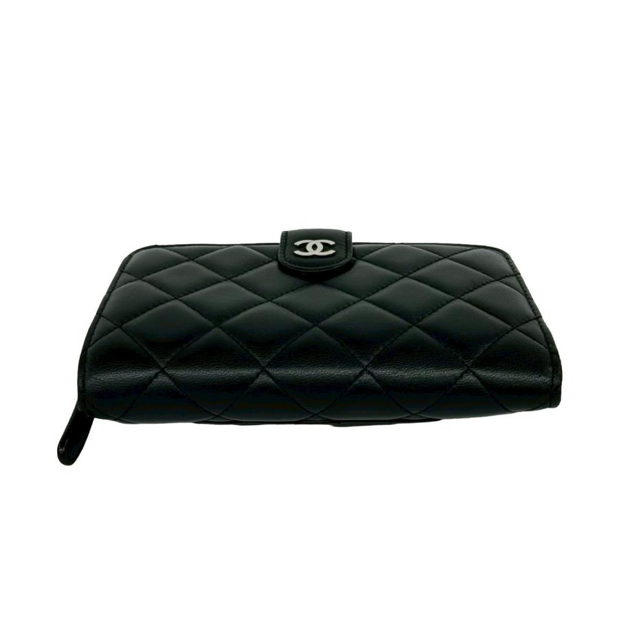 CHANEL（シャネル） 極 美品 箱付き カード シール有 16番台