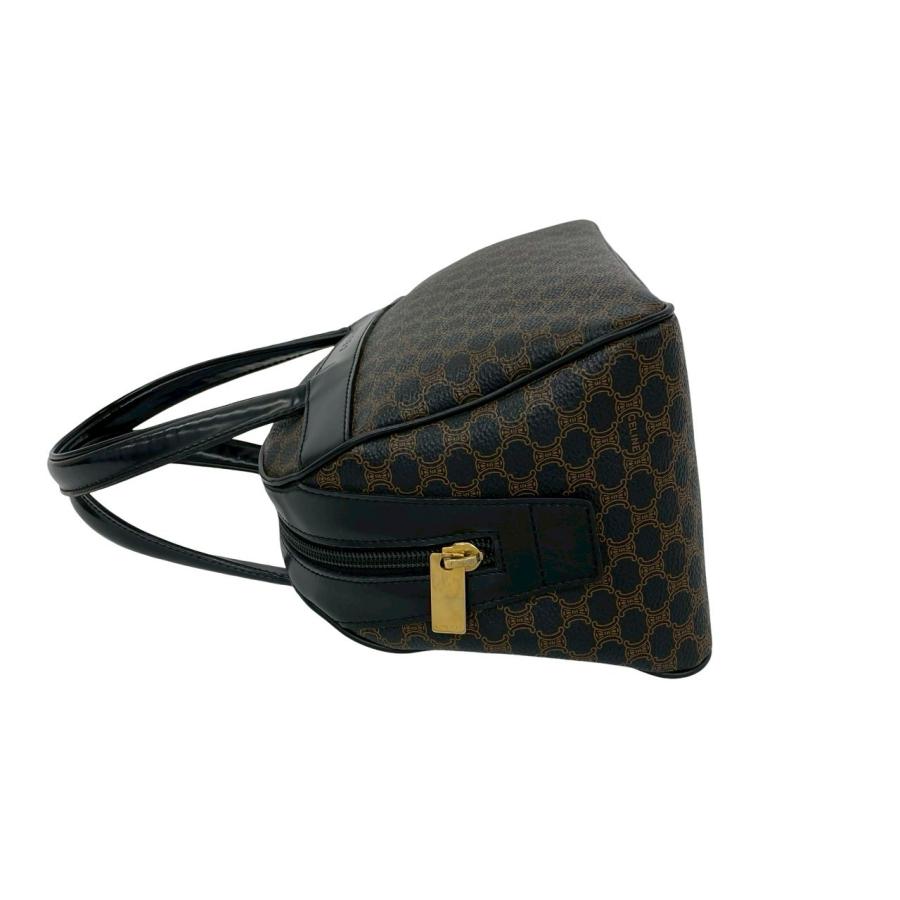 【極美品】⚠️最終値下げ⚠️CELINE ブラック トリオンフ マカダム レザー CELINE（セリーヌ） 極 美品 マカダム ブラゾン トリオンフ 柄 ロゴ