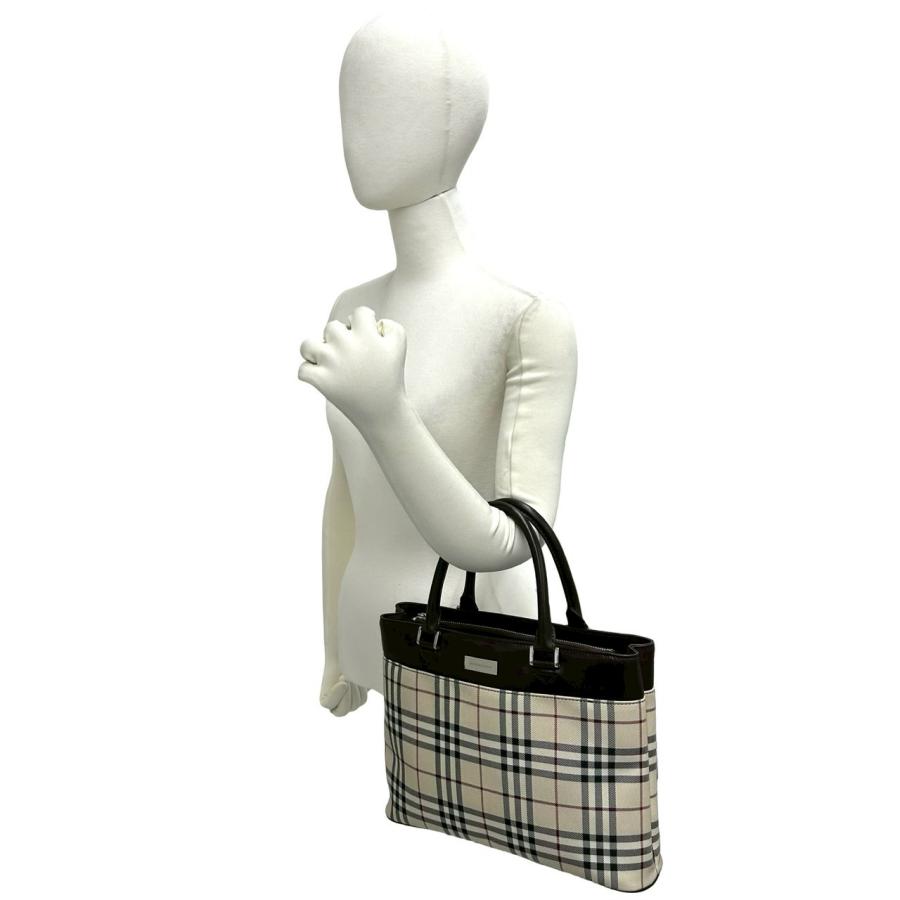 BURBERRY（バーバリー） 極 美品 ノバチェック 柄 ロゴ プレート 金具
