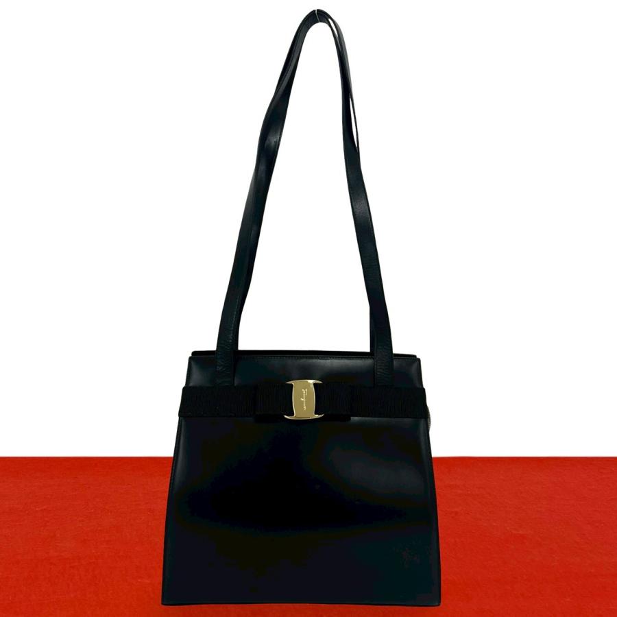 極 美品 Salvatore Ferragamo サルヴァトーレフェラガモ ヴァラリボン