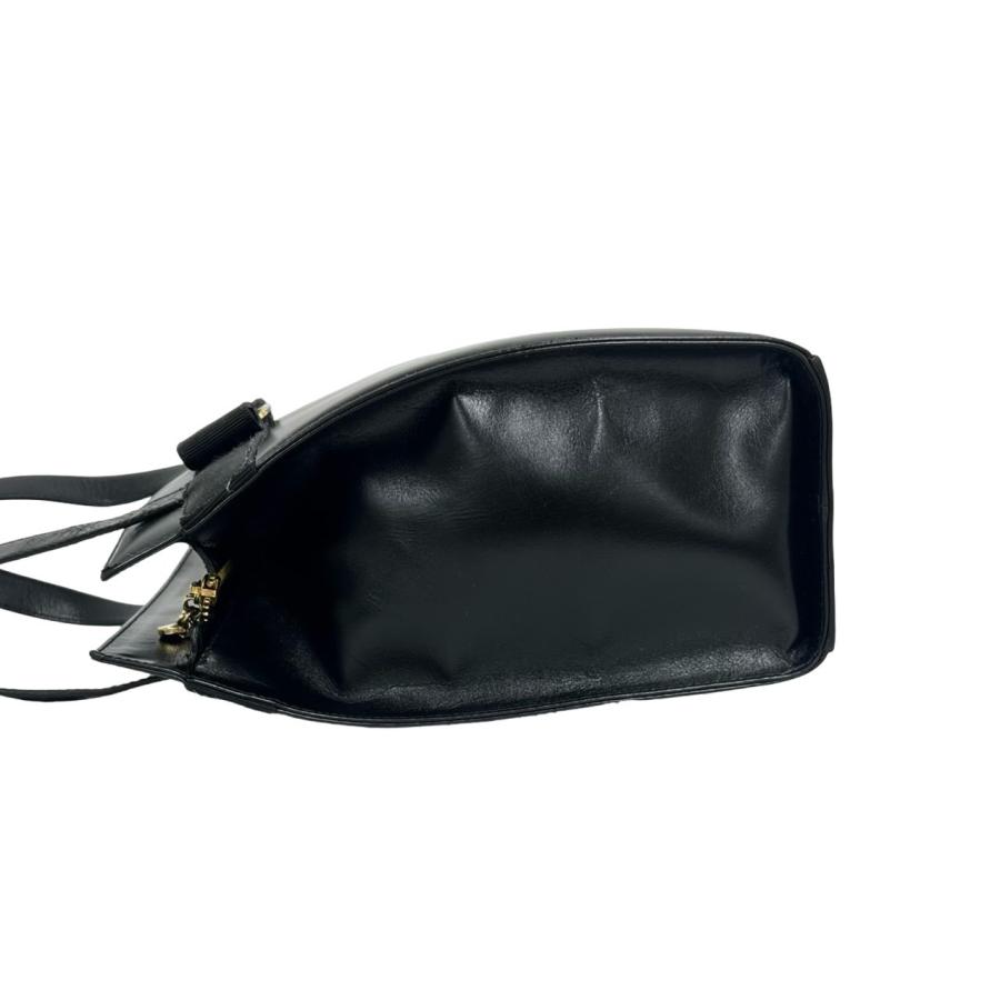 極 美品 Salvatore Ferragamo サルヴァトーレフェラガモ ヴァラリボン