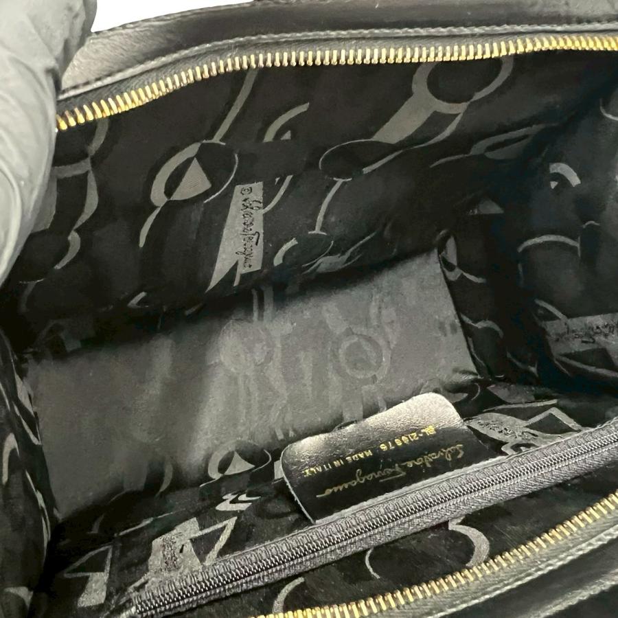 極 美品 Salvatore Ferragamo サルヴァトーレフェラガモ ヴァラリボン