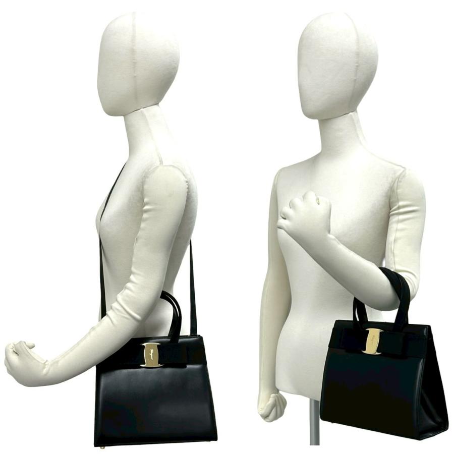 ◇極美品◇フェラガモ　ヴァラリボン　2wayバッグ　カーフレザー　ブラック　Y 極 美品 Salvatore Ferragamo サルヴァトーレフェラガモ ヴァラリボン