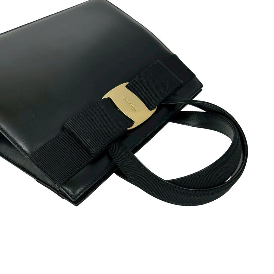 極 美品 Salvatore Ferragamo サルヴァトーレフェラガモ ヴァラリボン